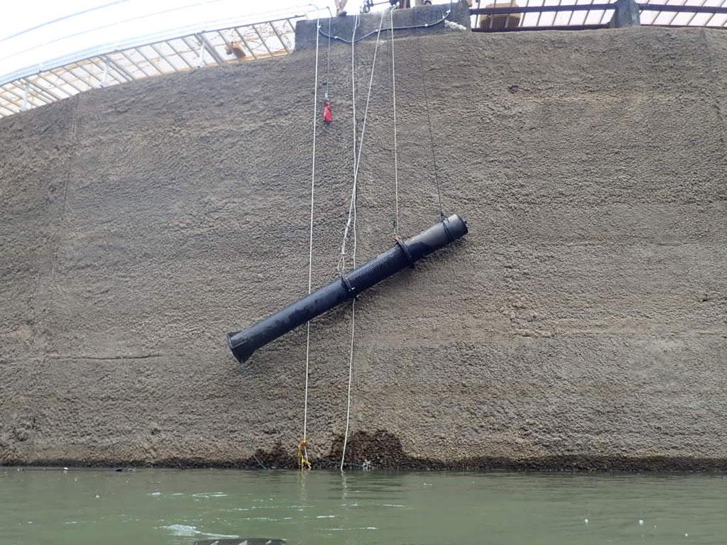 Dam wall pipe removal - water reservoir | TAG Diving